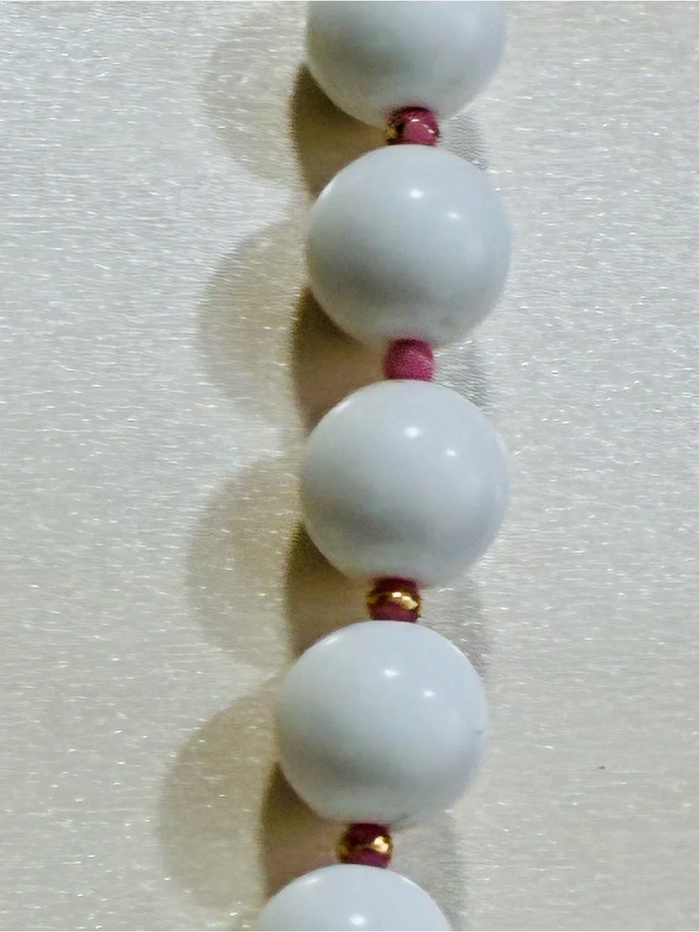 VTG Timeless Elegant White Bead Long Necklace for Women Retro Granny Chic